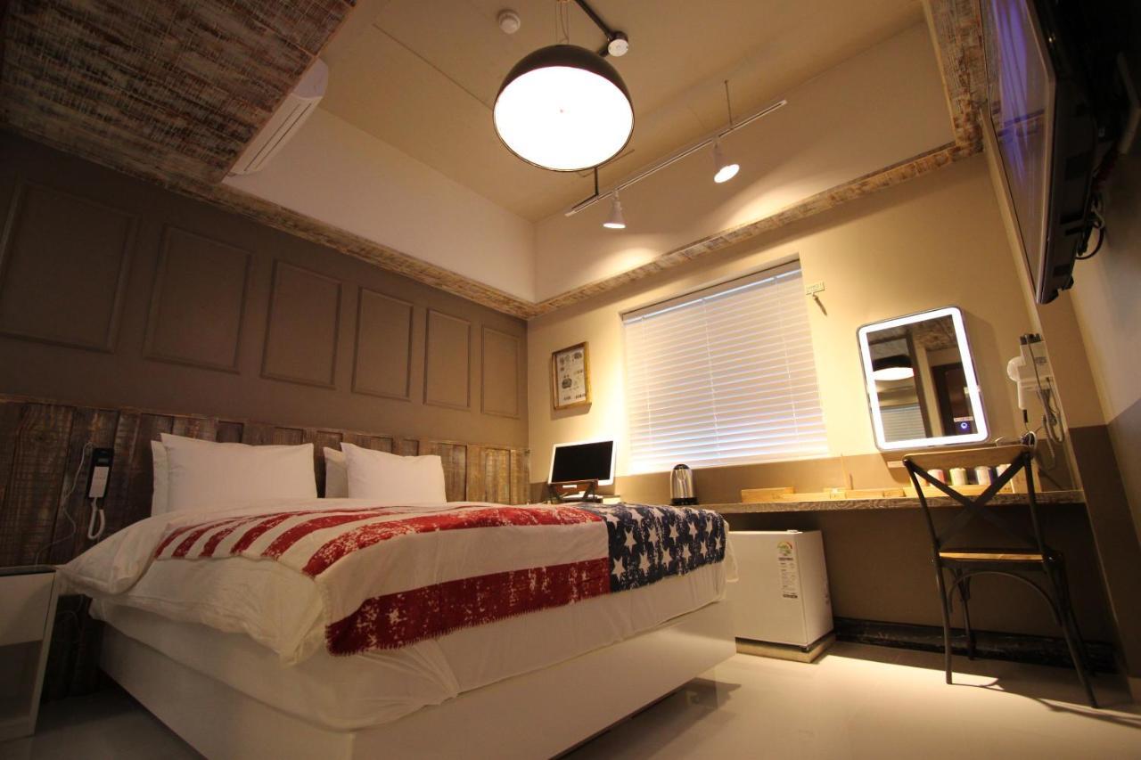 The First Snow Hotel Daegu Extérieur photo