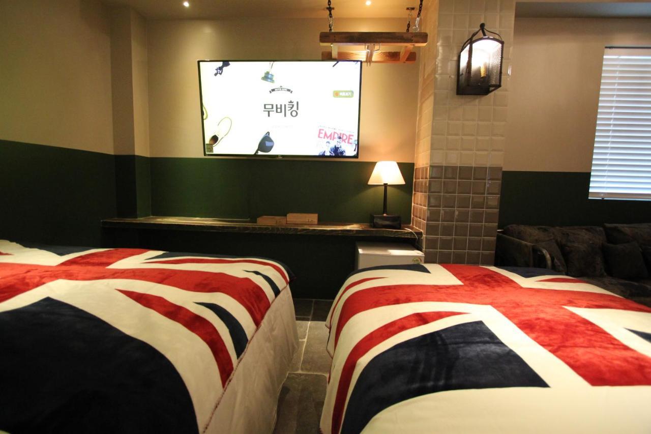 The First Snow Hotel Daegu Extérieur photo